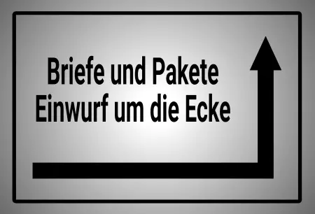 Wegweiser Briefe und Pakete Einwurf um die Ecke Bild